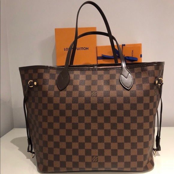 Louis Vuitton Handbags - BN never used Louis Vuitton Neverfull medium size